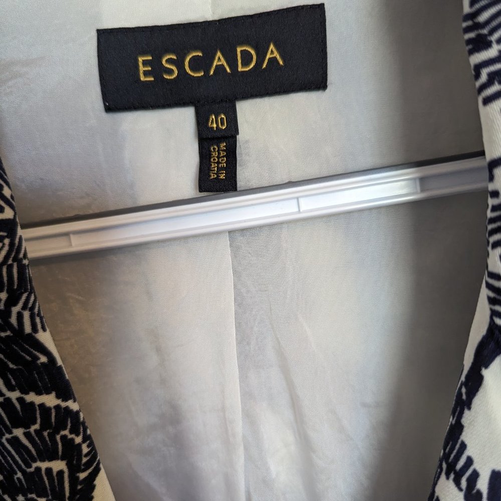 ESCADA | Navy & Ivory Single Button Blazer | EUC | EU 40 | US 10 - Picture 2 of 11